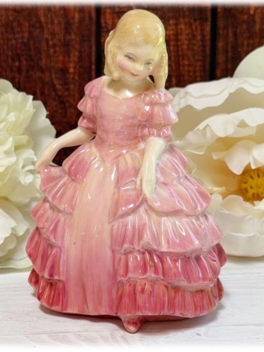 ROYAL DOULTON ROSE FIGURINE PINK DRESS BONE CHINA ENGLAND